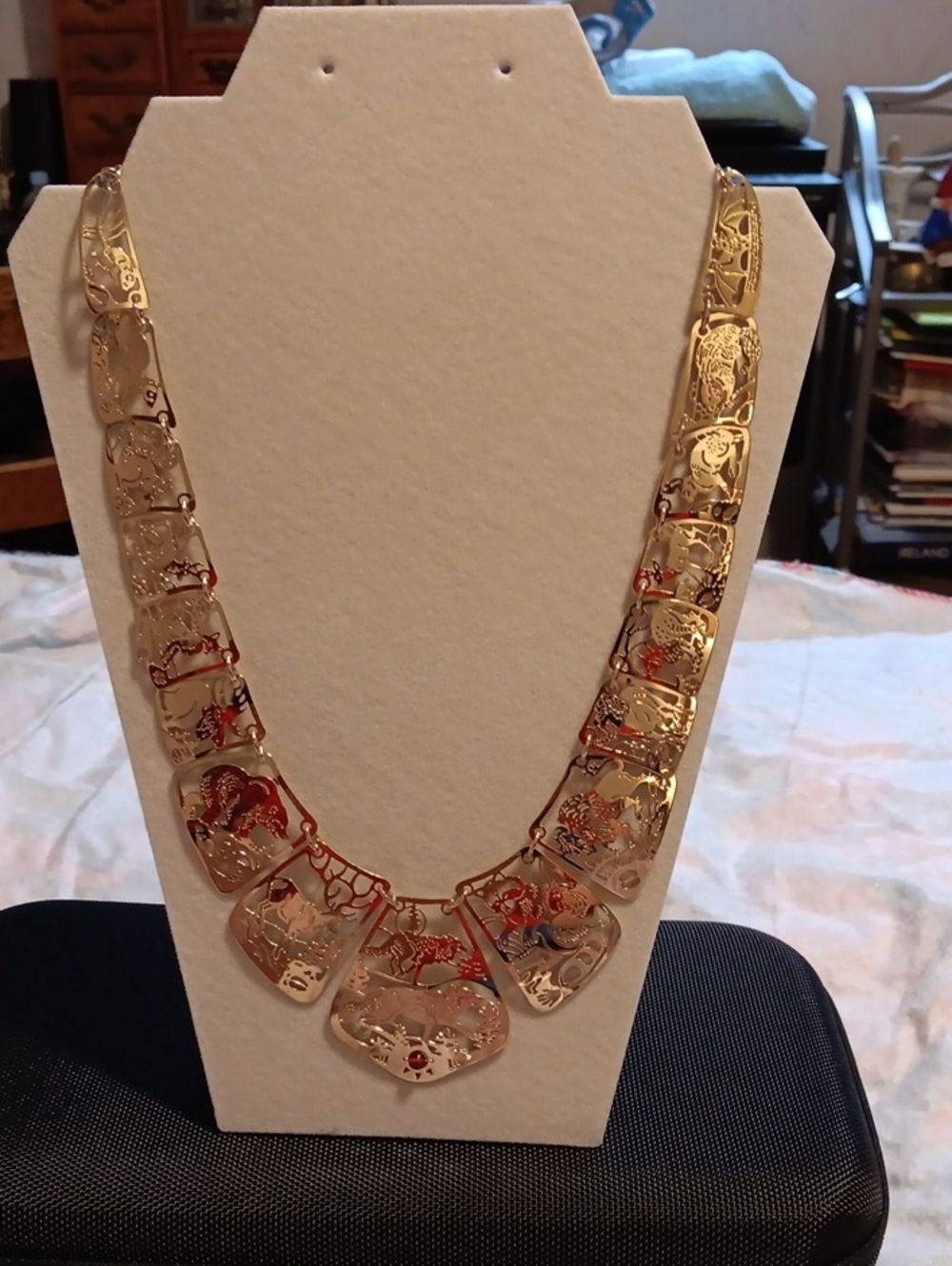 Gold-Tone Filigree Necklace with Red Accent Detailing
